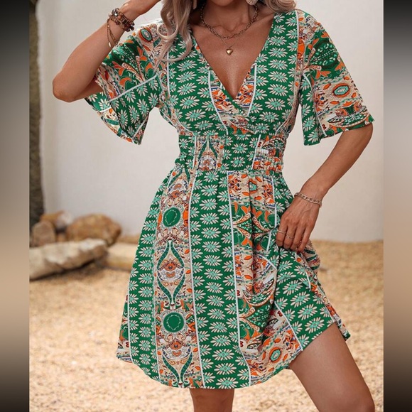 Boho floral print butterfly sleeve tie back dress - Picture 6 of 16
